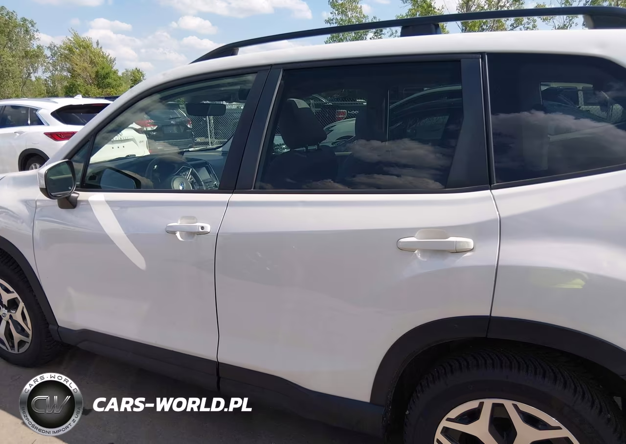 2020 Subaru Forester Premium VIN:JF2SKAGC5LH517620 - 14