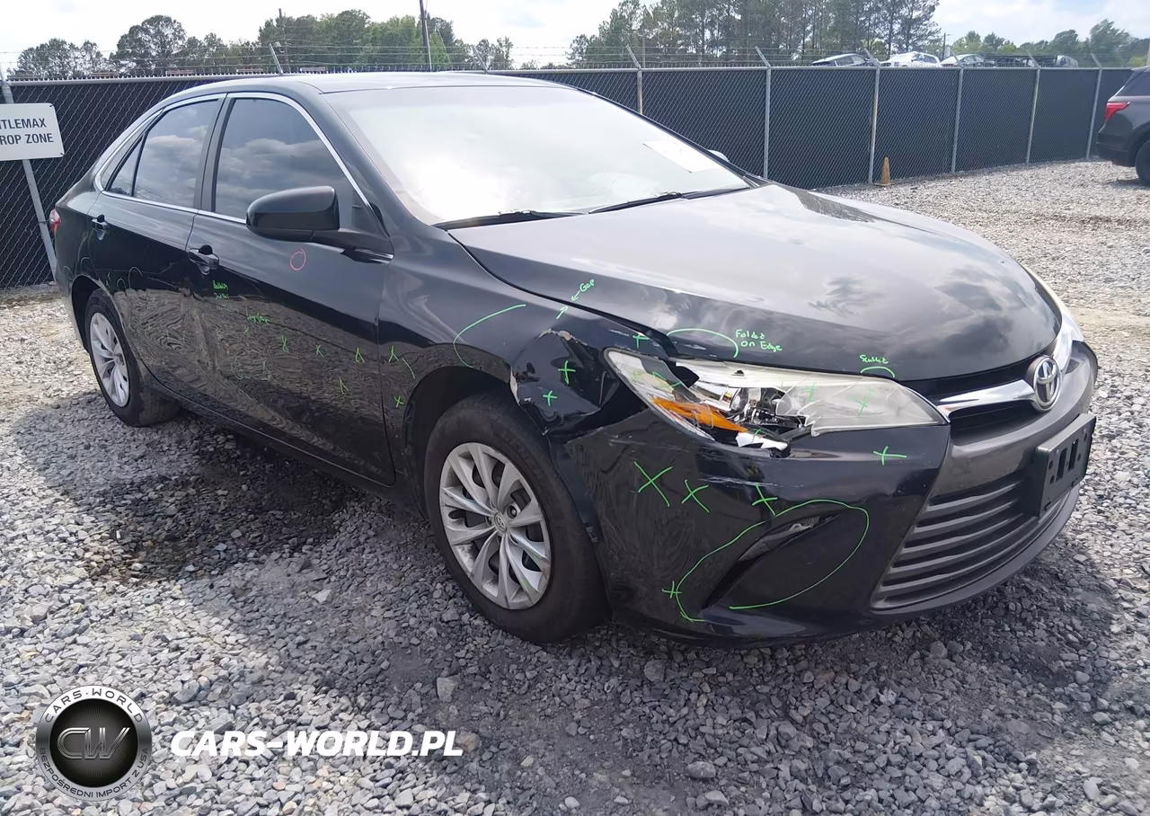 2017 Toyota Camry Le – zdjęcie 1 z 16