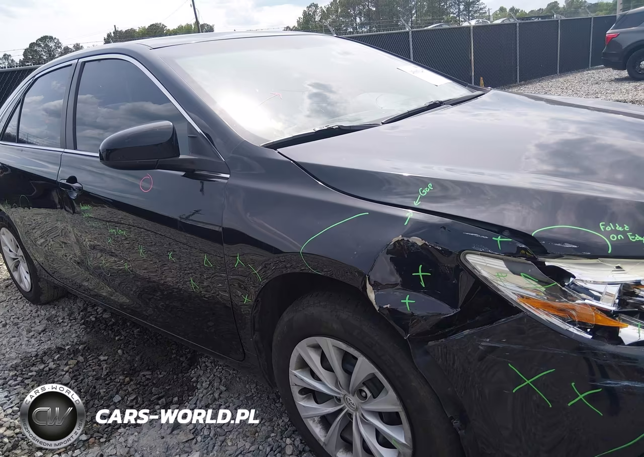 2017 Toyota Camry Le VIN:4T1BF1FK1HU667651 - 6