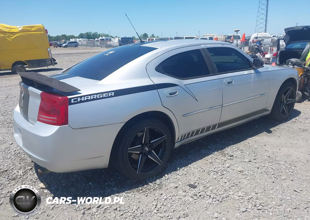 2008 Dodge Charger VIN:2B3KA43R58H214286 - 4