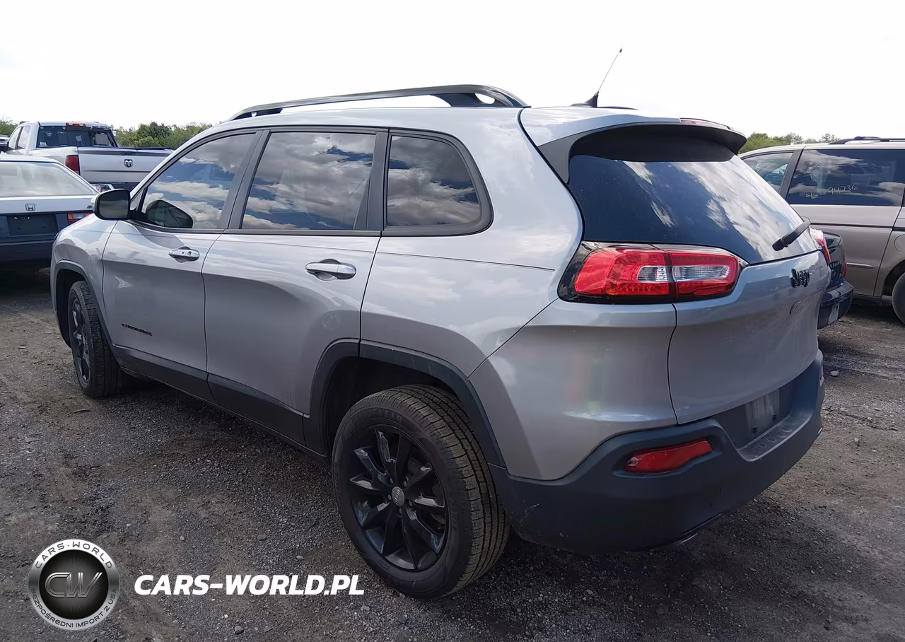 2014 Jeep Cherokee Altitude VIN:1C4PJLCS9EW320643 - 3