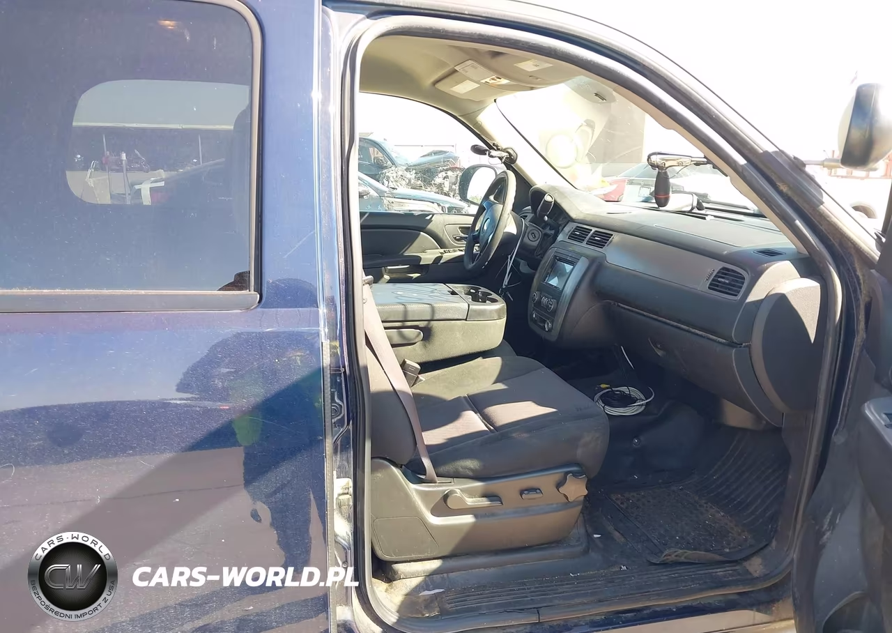 2011 Chevrolet Tahoe Commercial Fleet VIN:1GNLC2E09BR234278 - 5