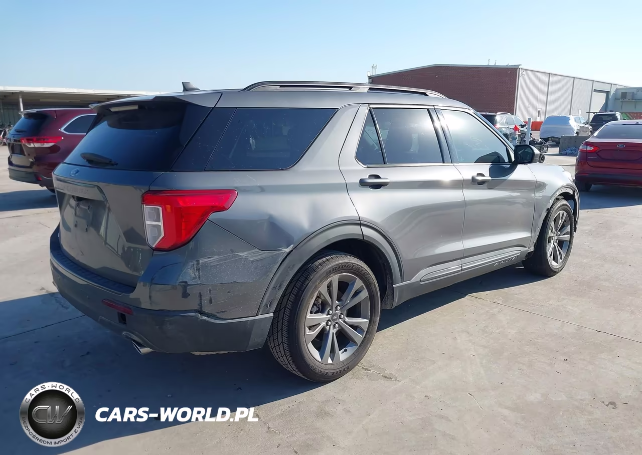 2021 Ford Explorer Xlt VIN:1FMSK7DH3MGA60570 - 4