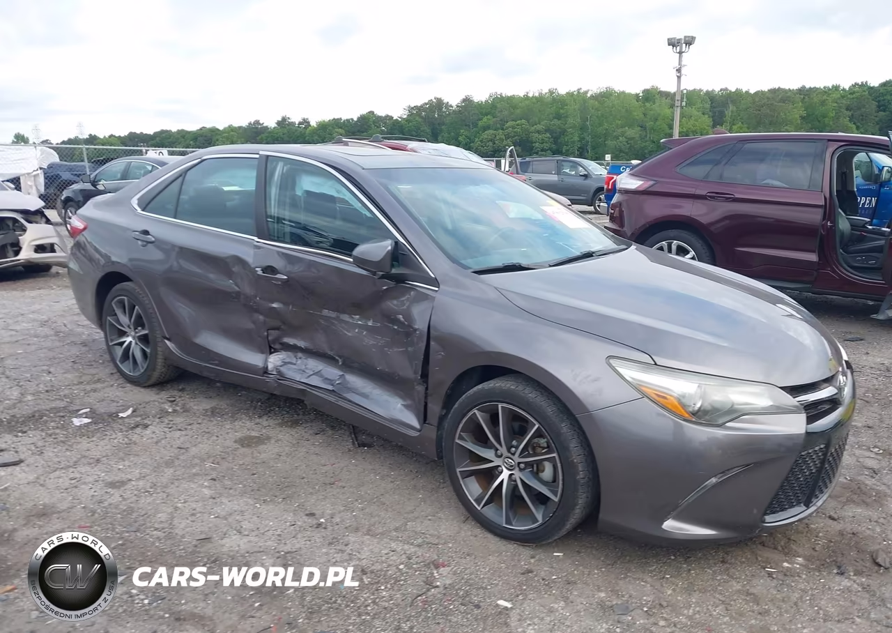 2016 Toyota Camry Xse – zdjęcie 1 z 16