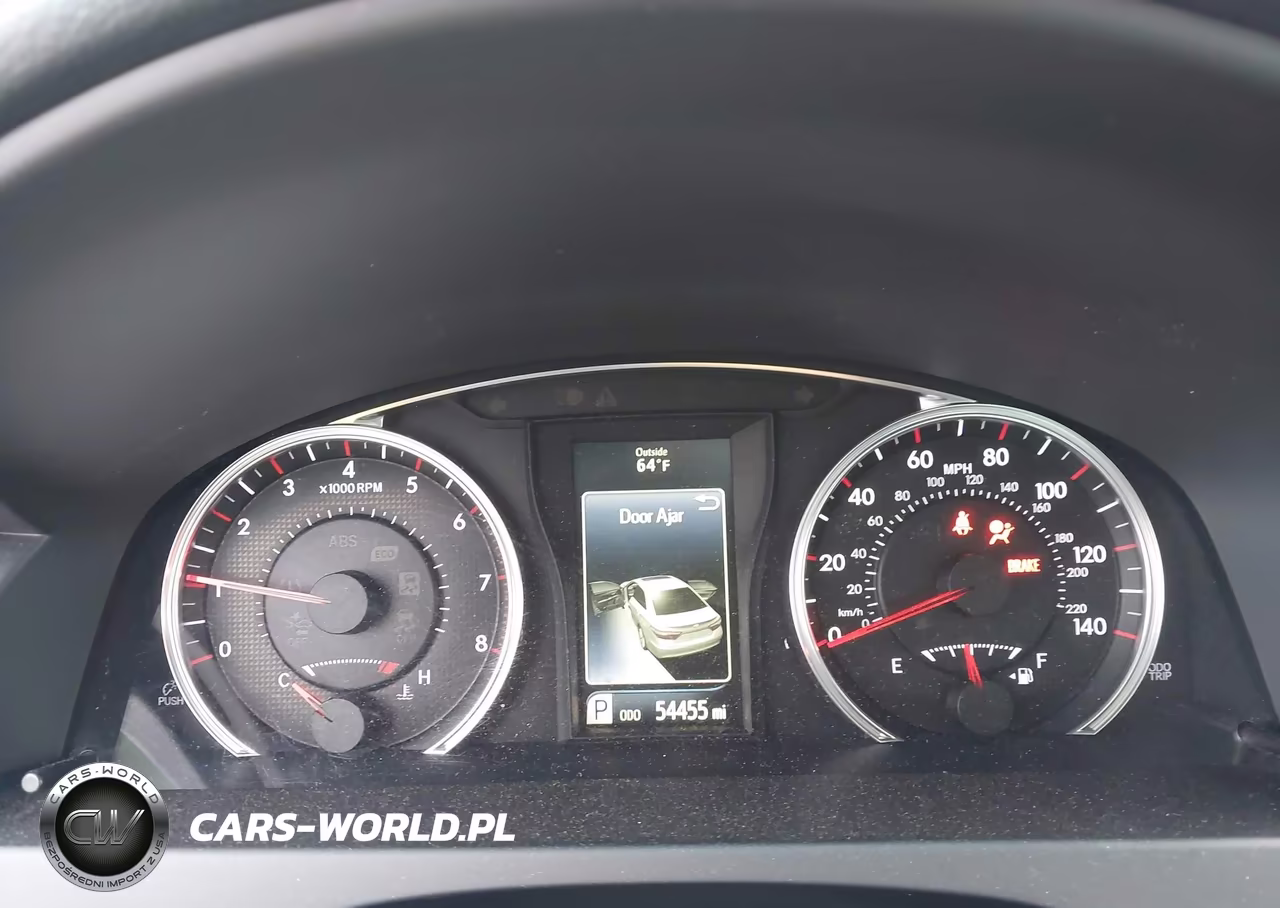 2016 Toyota Camry Xse VIN:4T1BF1FK3GU255861 - 15