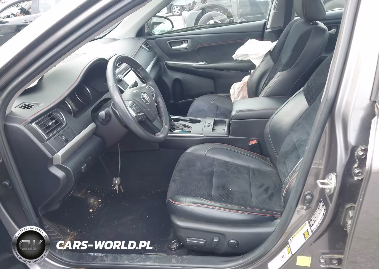 2016 Toyota Camry Xse VIN:4T1BF1FK3GU255861 - 5