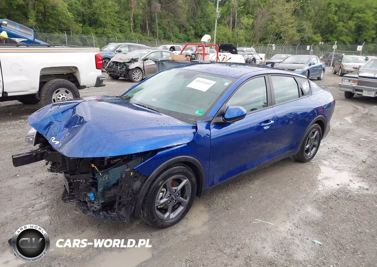 2025 Kia K4 Lxs VIN:3KPFT4DE5SE025811 - 2