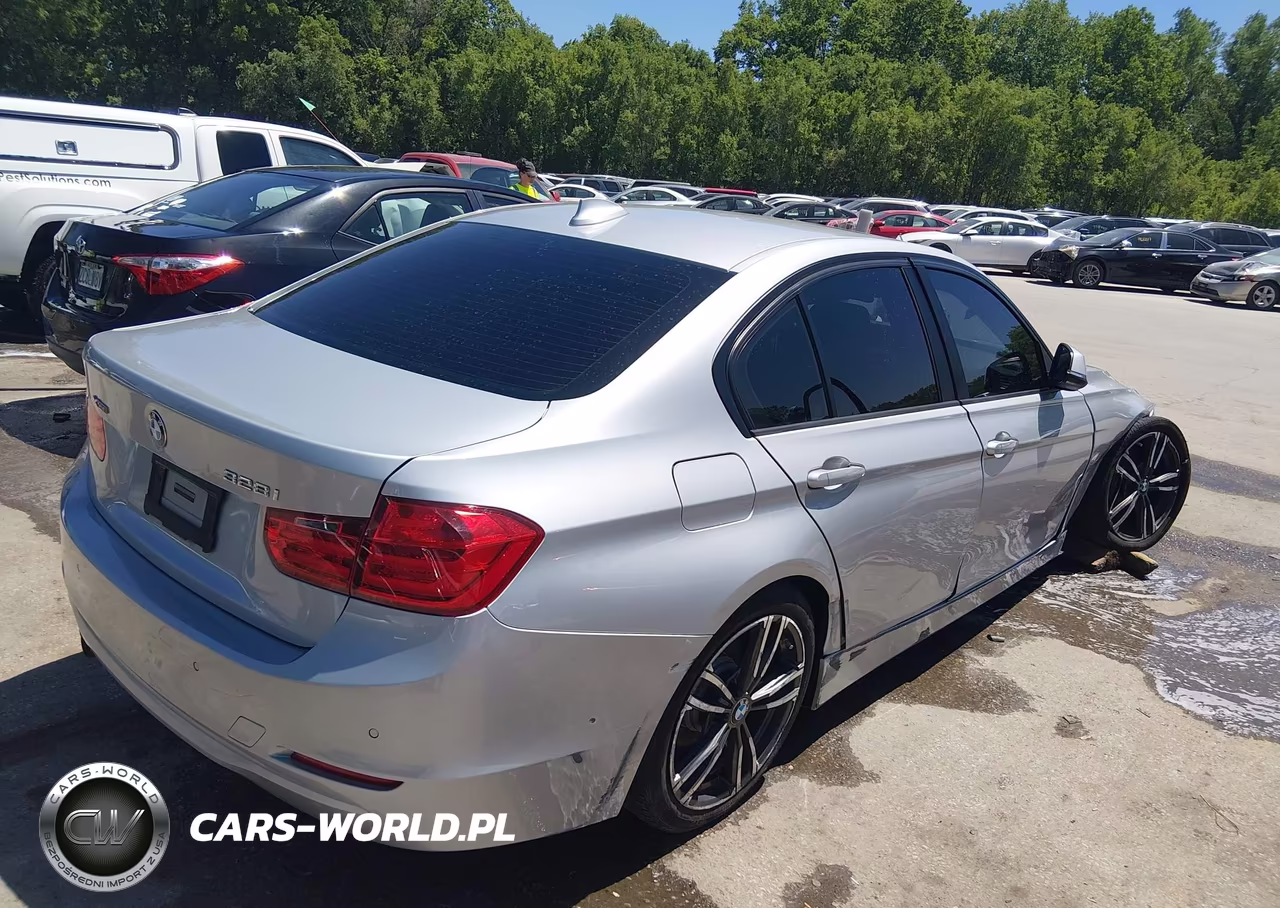 2015 BMW 328I xDrive VIN:WBA3B5G54FNS18991 - 4