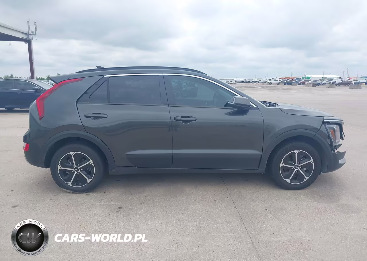 2023 Kia Niro Ex VIN:KNDCR3LE9P5085137 - 13