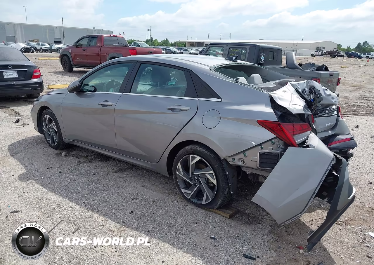 2025 Hyundai Elantra Hybrid Limited VIN:KMHLN4DJ5SU127388 - 3