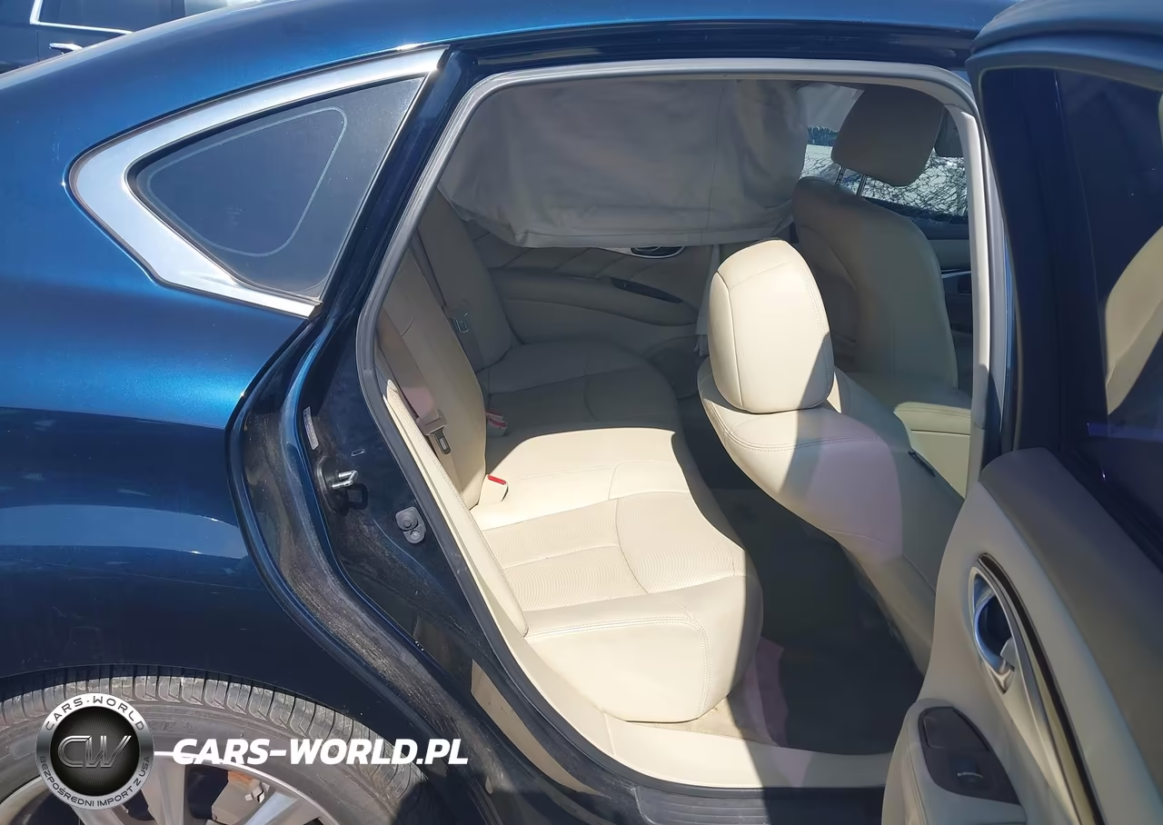 2018 Infiniti Q70 3.7 Luxe VIN:JN1BY1AP4JM180163 - 8