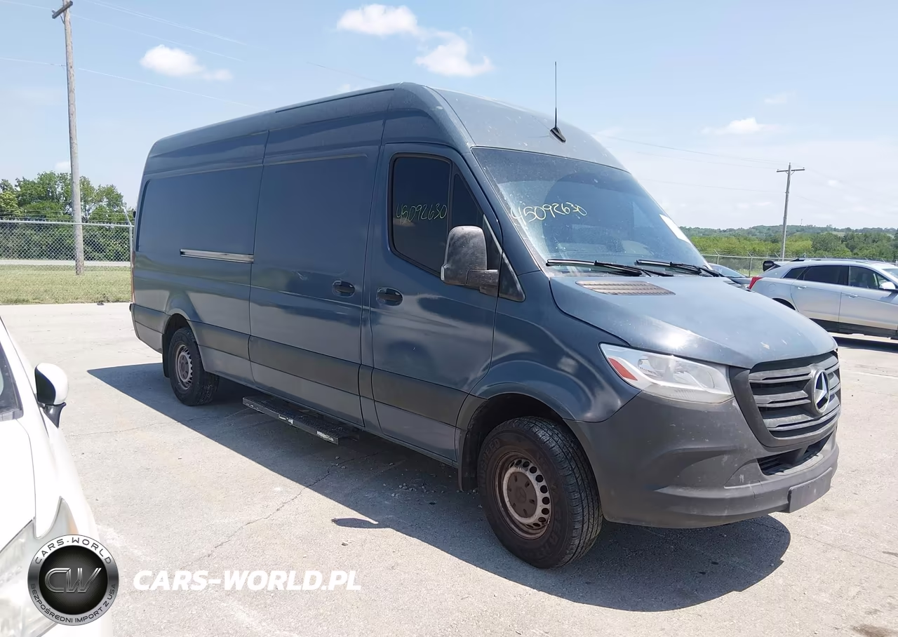 2019 Mercedes-Benz Sprinter 2500 High Roof V6 – zdjęcie 1 z 15
