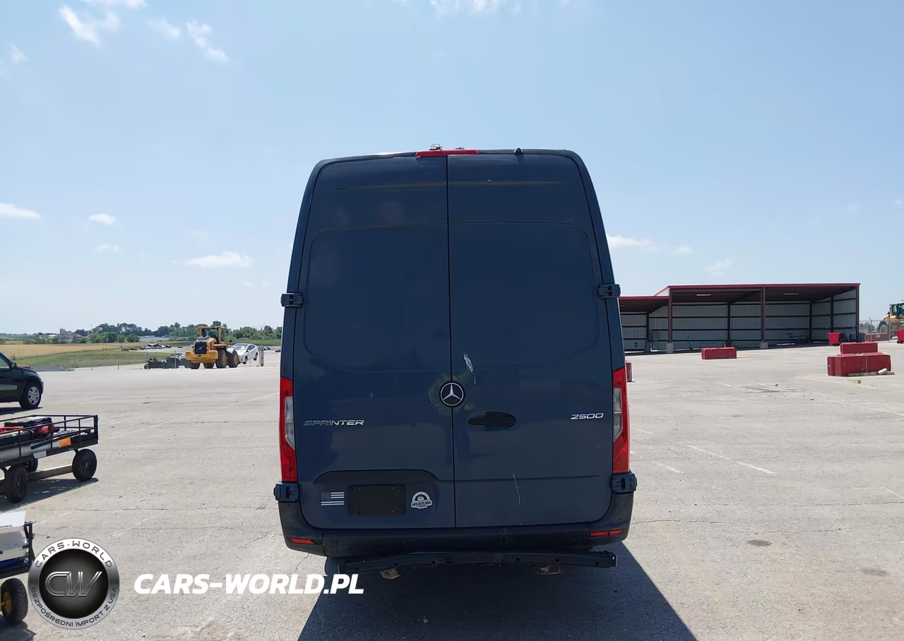 2019 Mercedes-Benz Sprinter 2500 High Roof V6 VIN:WD4PF1CD2KT013180 - 15