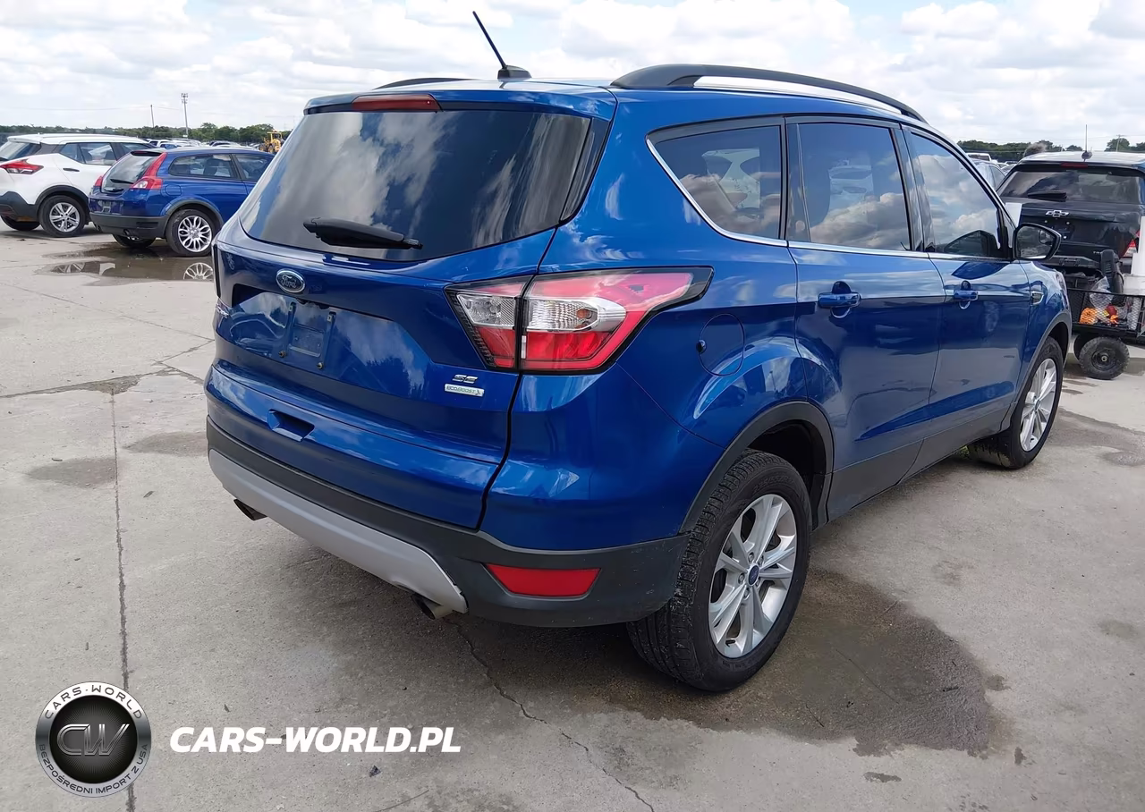 2018 Ford Escape Se VIN:1FMCU0GDXJUB11669 - 4