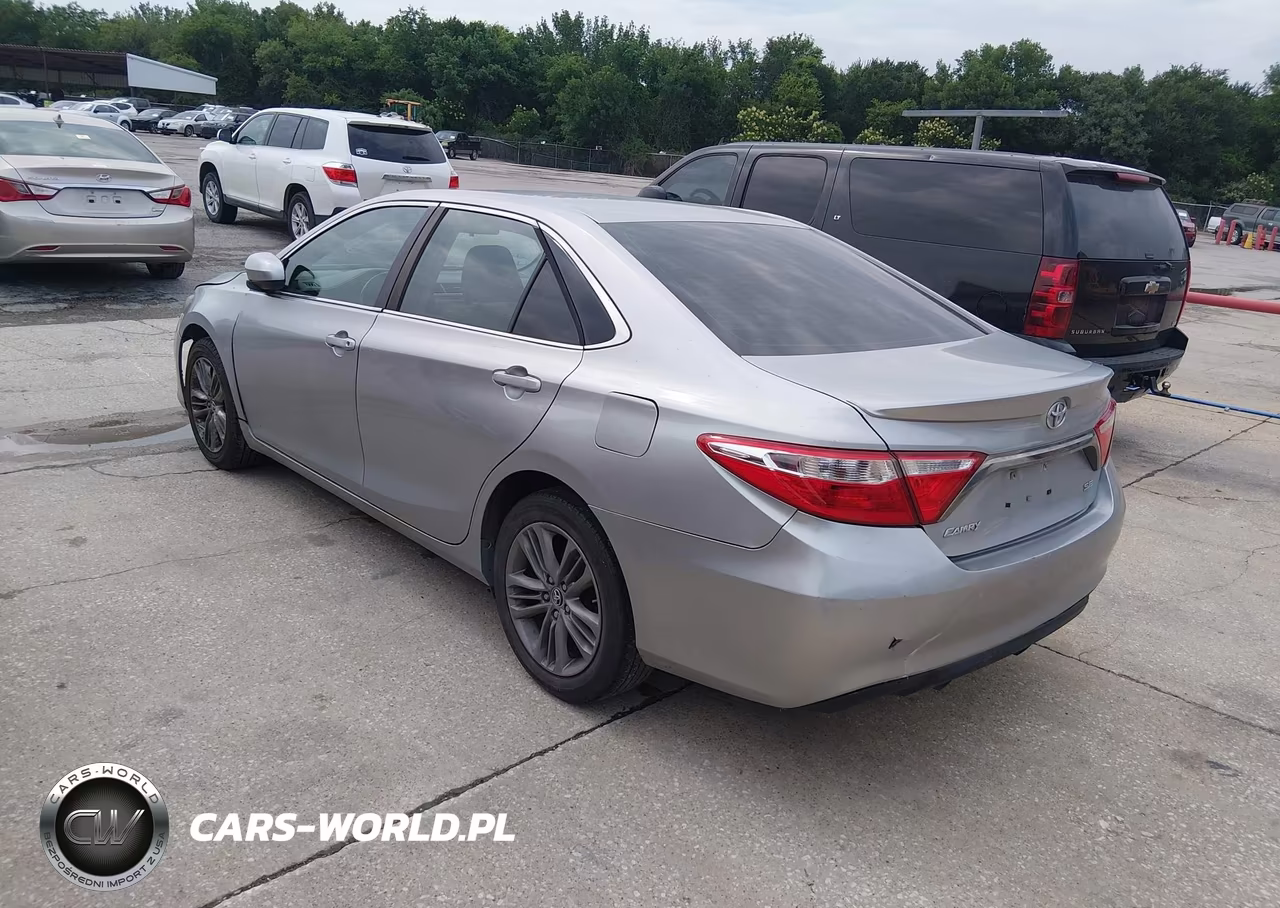 2016 Toyota Camry Se VIN:4T1BF1FK0GU184019 - 3