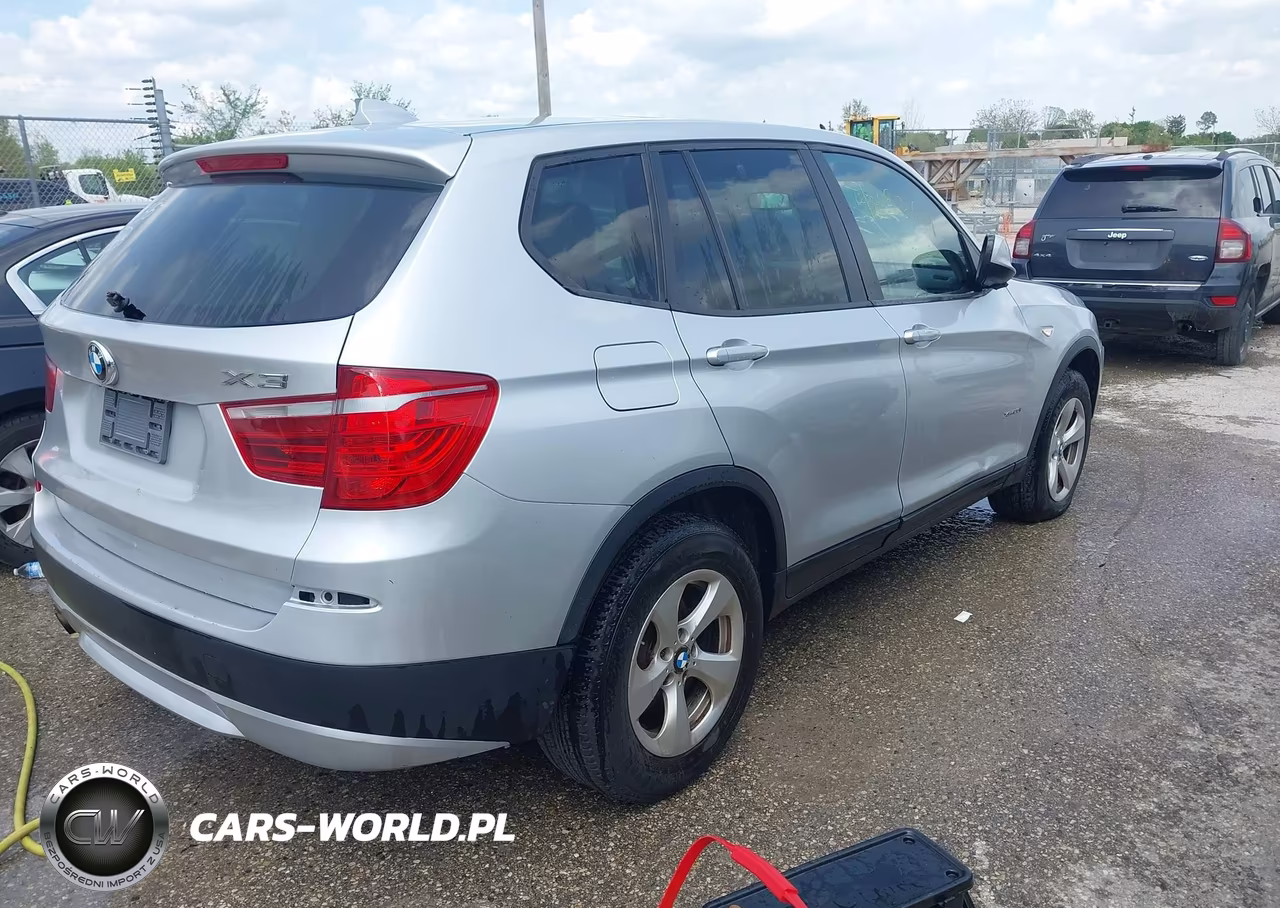 2011 BMW X3 xDrive28I VIN:5UXWX5C58BL700357 - 4