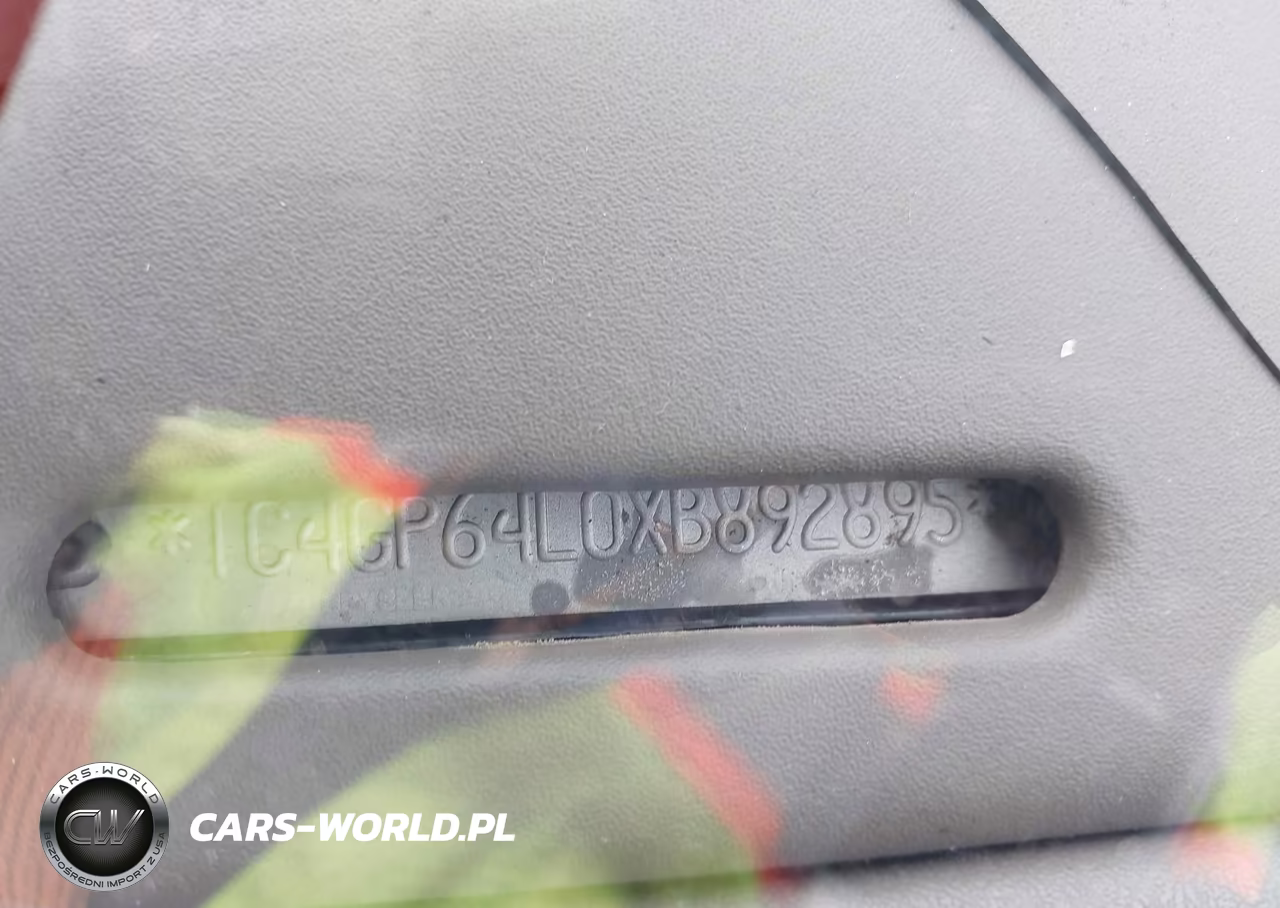 1999 Chrysler Town & Country Limited VIN:1C4GP64L0XB892895 - 12