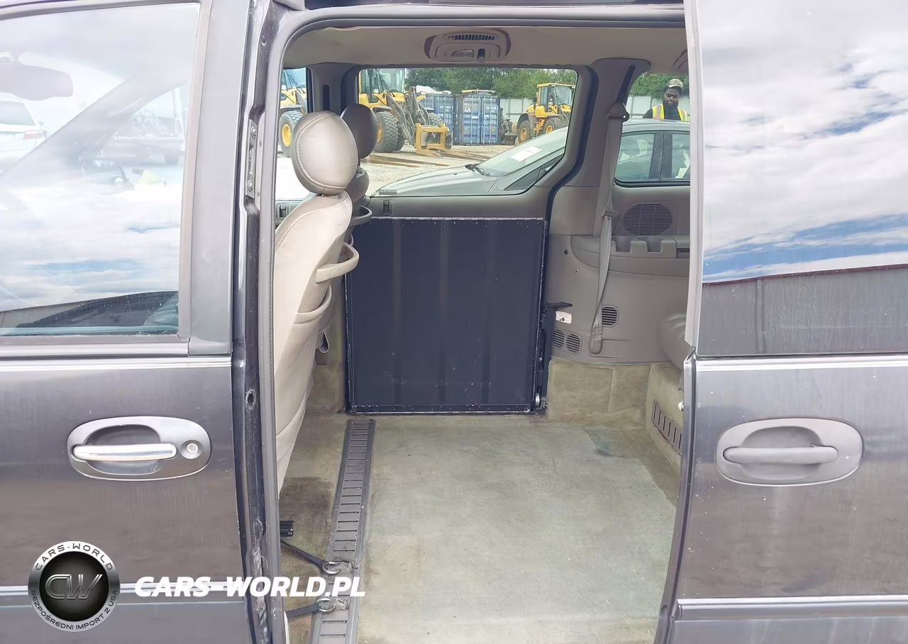 1999 Chrysler Town & Country Limited VIN:1C4GP64L0XB892895 - 8