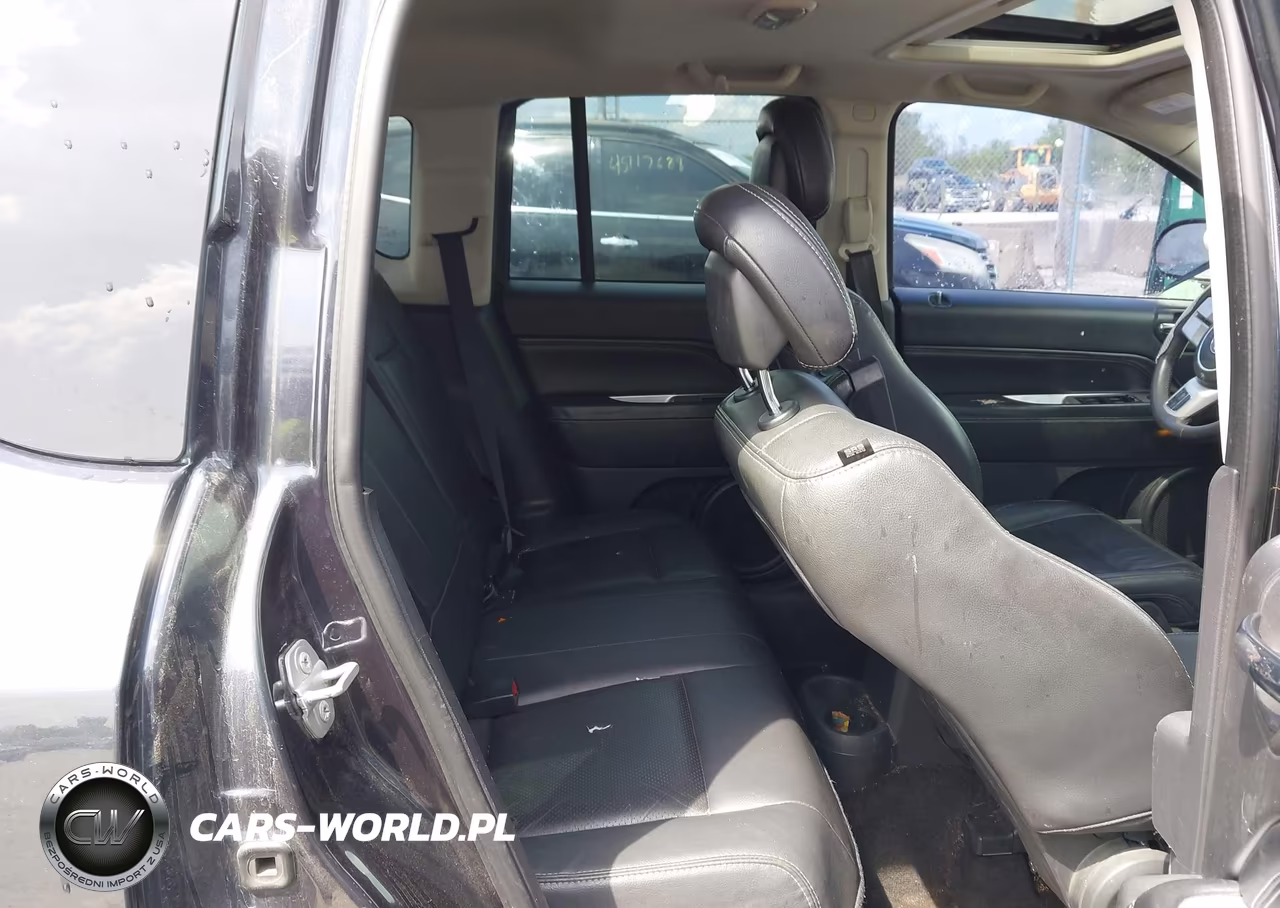 2015 Jeep Compass High Altitude Edition VIN:1C4NJDEB5FD117837 - 8