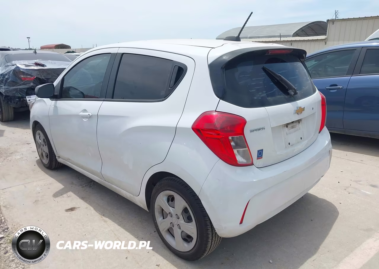 2019 Chevrolet Spark Ls Cvt VIN:KL8CB6SA3KC704882 - 3