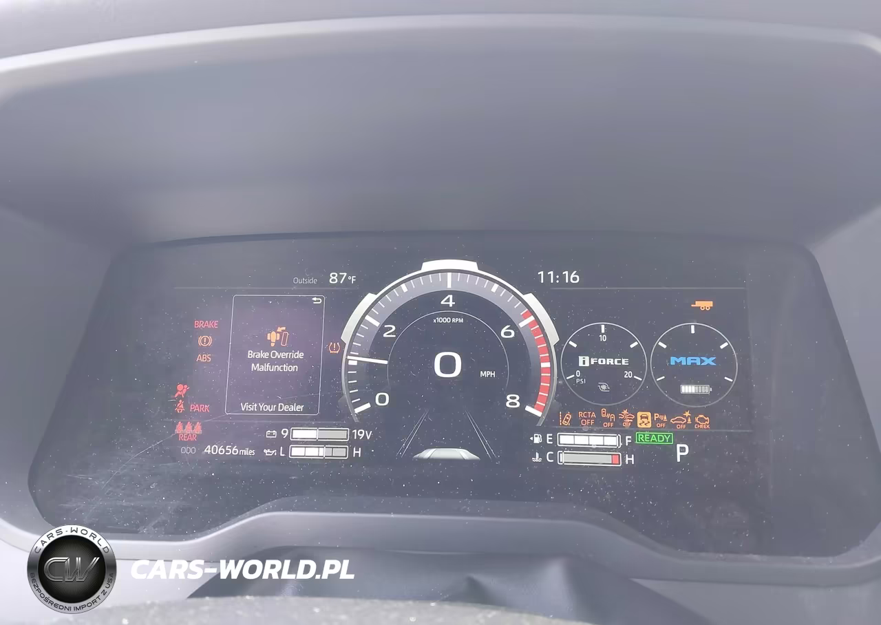 2023 Toyota Tundra Hybrid Platinum VIN:5TFNC5DB0PX030526 - 7
