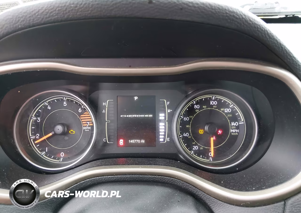 2016 Jeep Cherokee Altitude VIN:1C4PJMCB5GW112266 - 7