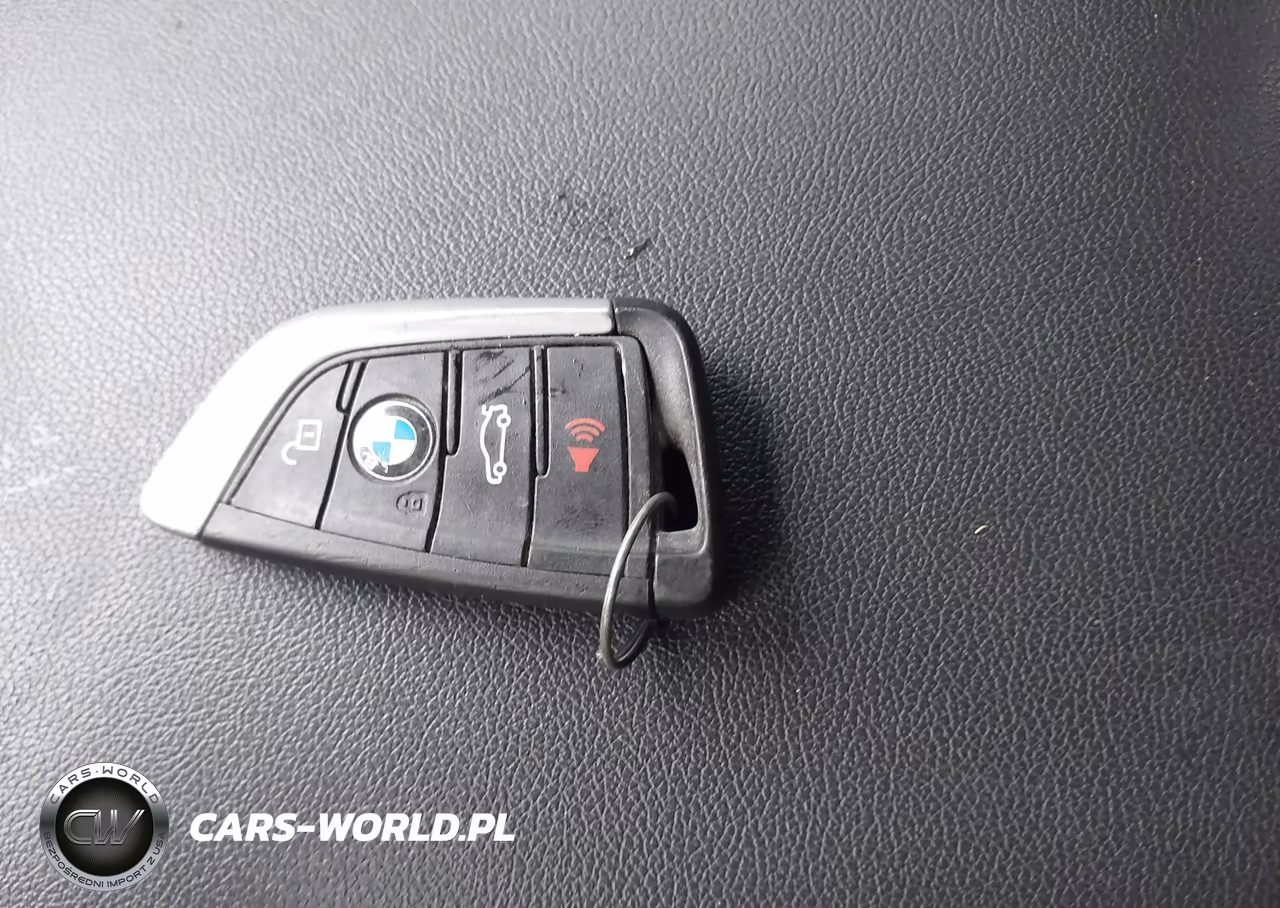2018 BMW X3 xDrive30I VIN:5UXTR9C50JLD60773 - 11