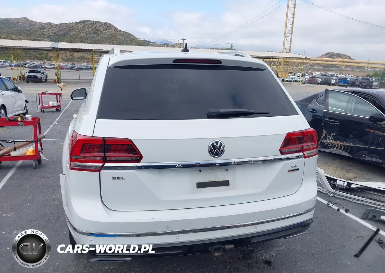 2019 Volkswagen Atlas 3.6L V6 Sel R-Line VIN:1V2RR2CA6KC622213 - 17