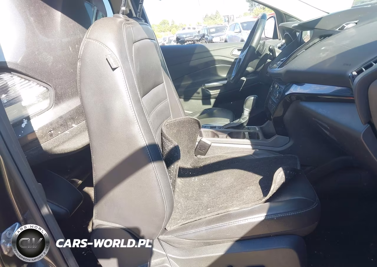 2017 Ford Escape Titanium VIN:1FMCU9J96HUC99173 - 5
