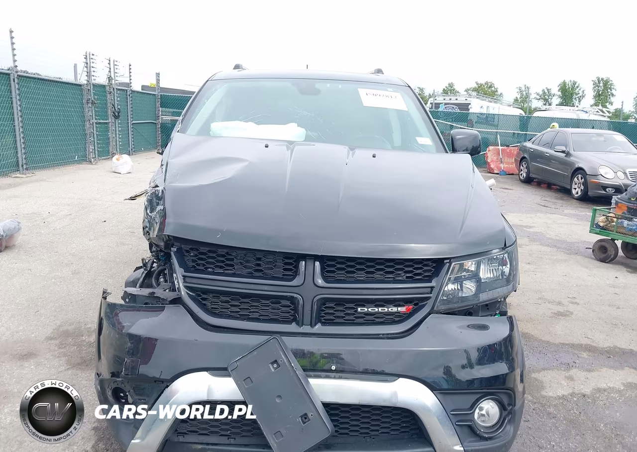 2020 Dodge Journey Crossroad VIN:3C4PDCGB7LT264061 - 11