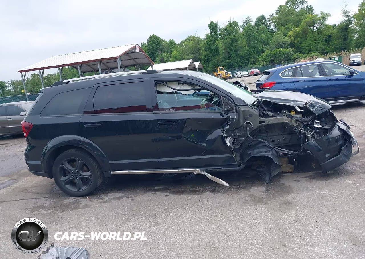 2020 Dodge Journey Crossroad VIN:3C4PDCGB7LT264061 - 12