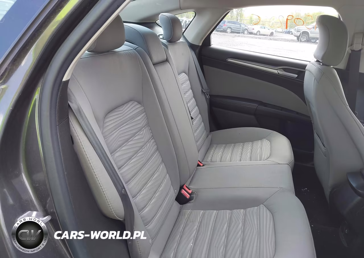 2016 Ford Fusion S VIN:3FA6P0G70GR332304 - 8