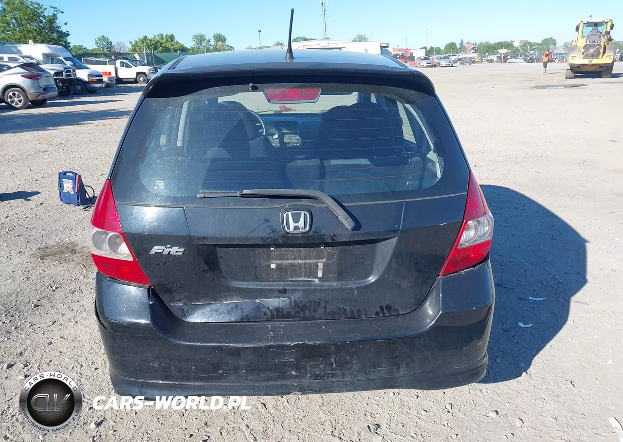 2008 Honda Fit Sport VIN:JHMGD38678S005367 - 16