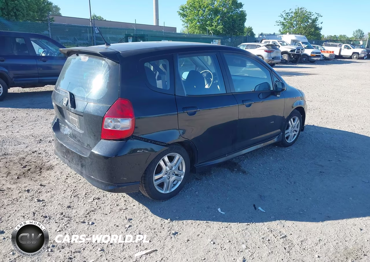 2008 Honda Fit Sport VIN:JHMGD38678S005367 - 4