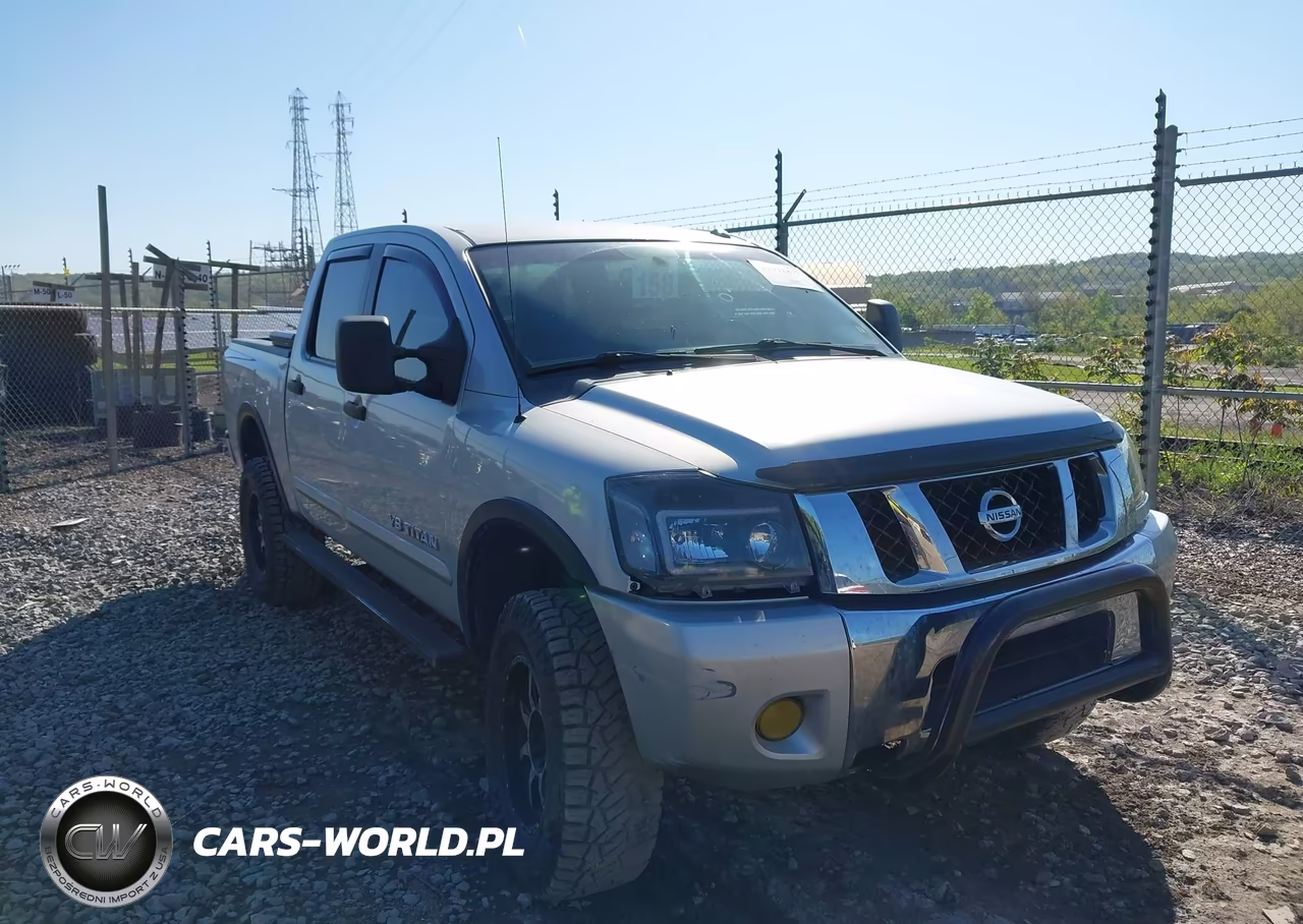 2015 Nissan Titan Sv