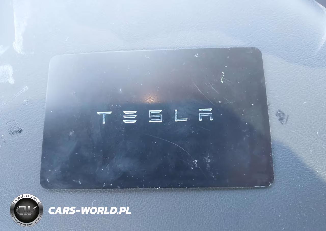 2025 Tesla Model Y Long Range Dual Motor Rear-Wheel Drive VIN:7SAYGDED4SA377551 - 11