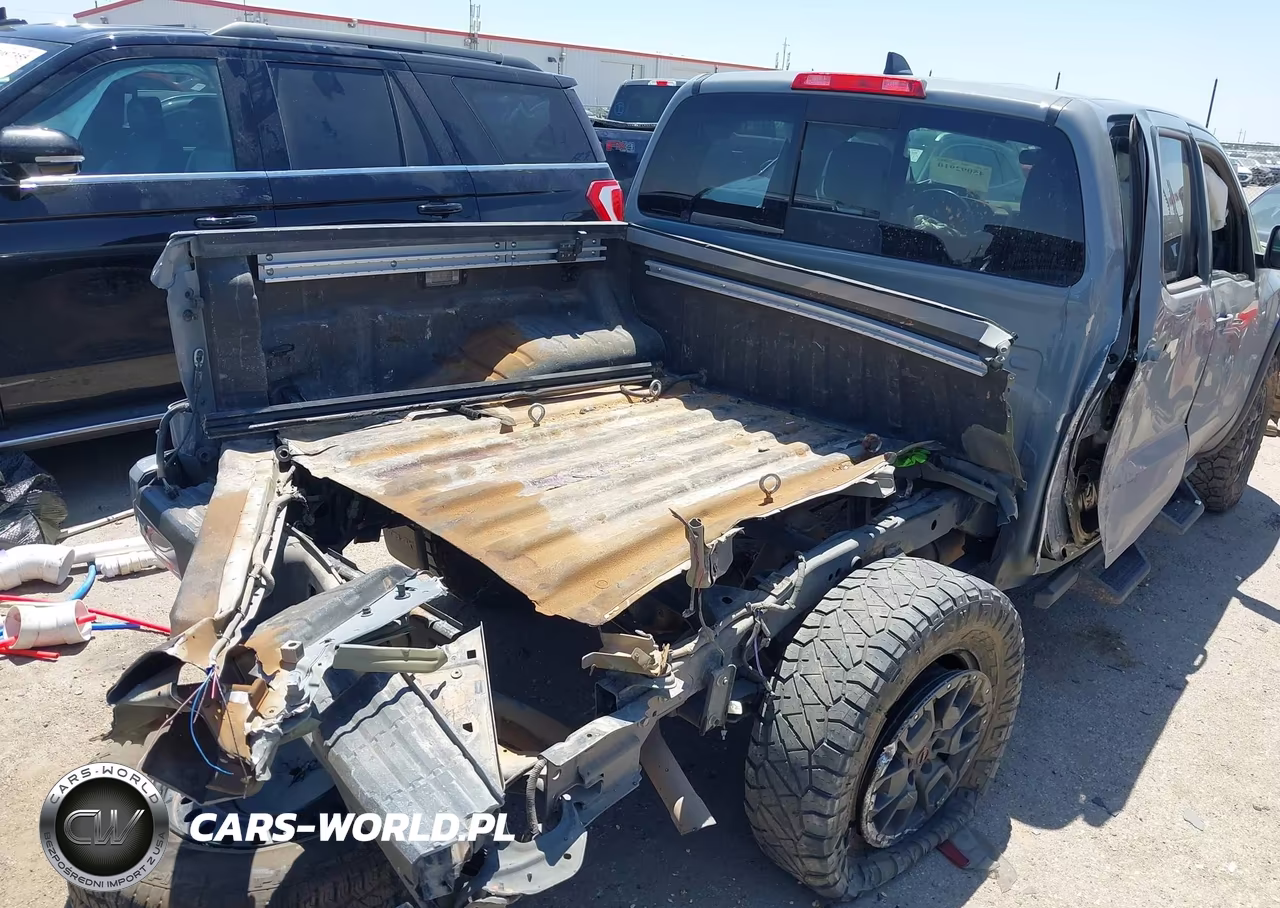2023 Nissan Frontier Pro-4X 4X4 VIN:1N6ED1EK6PN643411 - 6