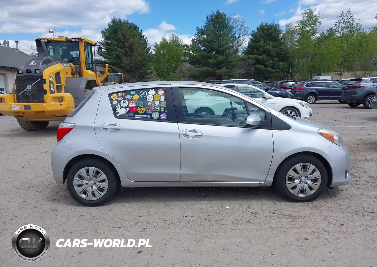 2012 Toyota Yaris Le VIN:JTDKTUD35CD510157 - 13