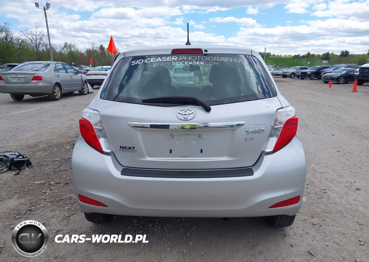 2012 Toyota Yaris Le VIN:JTDKTUD35CD510157 - 16