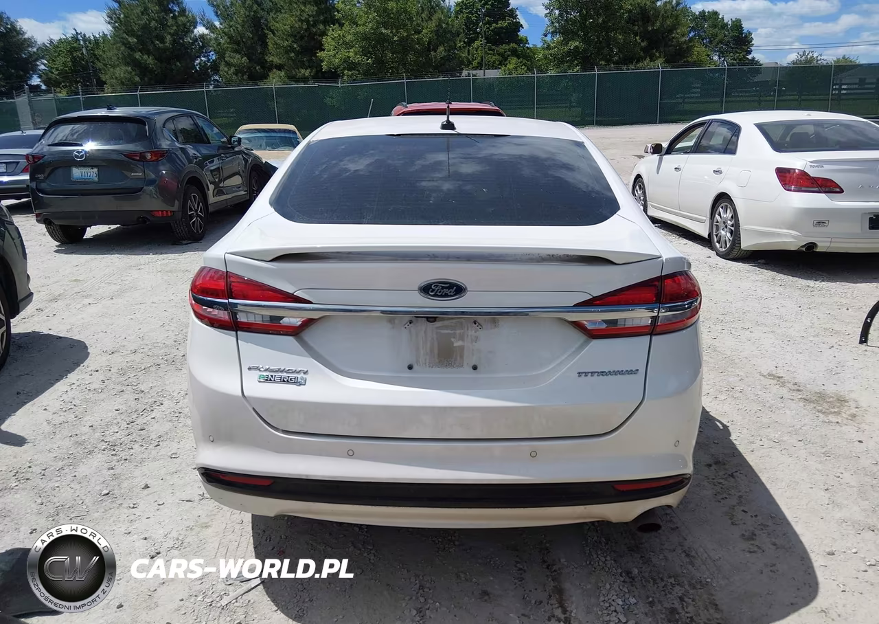 2017 Ford Fusion Energi Titanium VIN:3FA6P0SU3HR102013 - 17