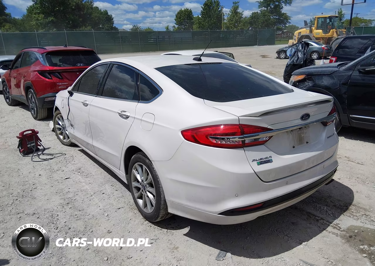 2017 Ford Fusion Energi Titanium VIN:3FA6P0SU3HR102013 - 3