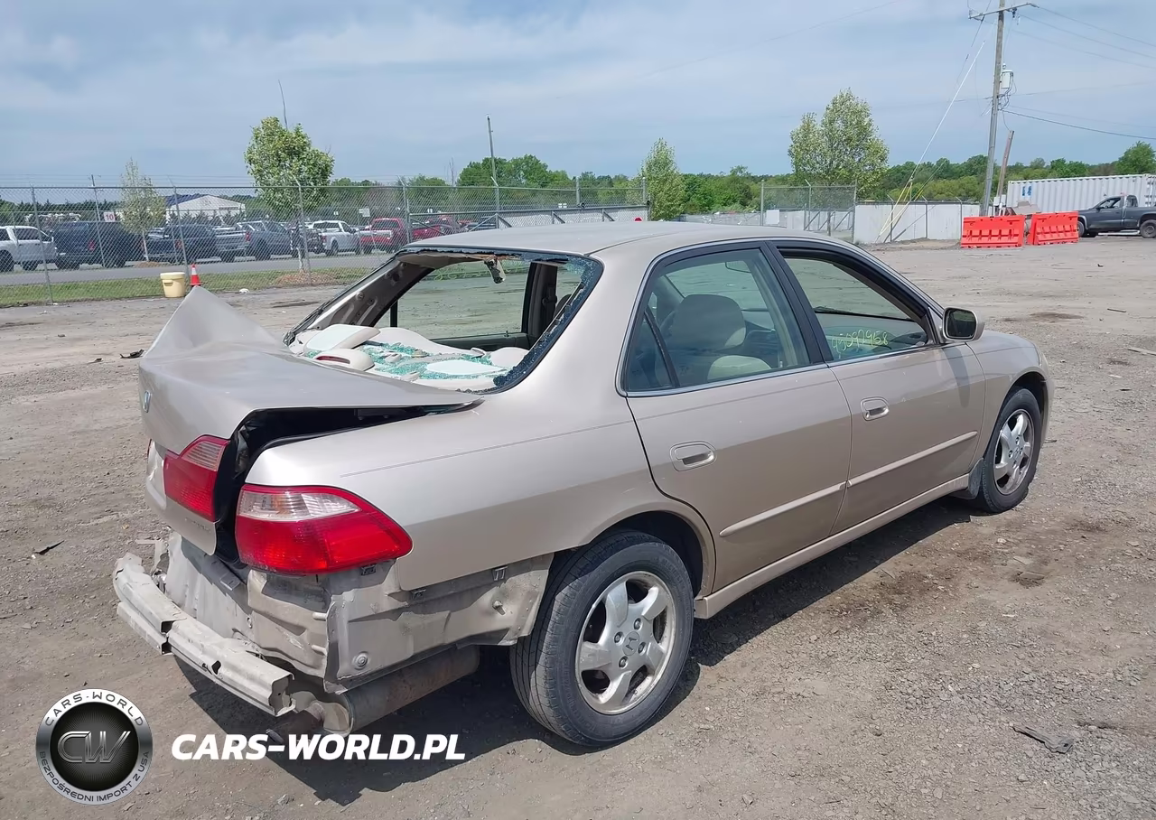 2000 Honda Accord 2.3 Ex VIN:1HGCG6678YA149828 - 4