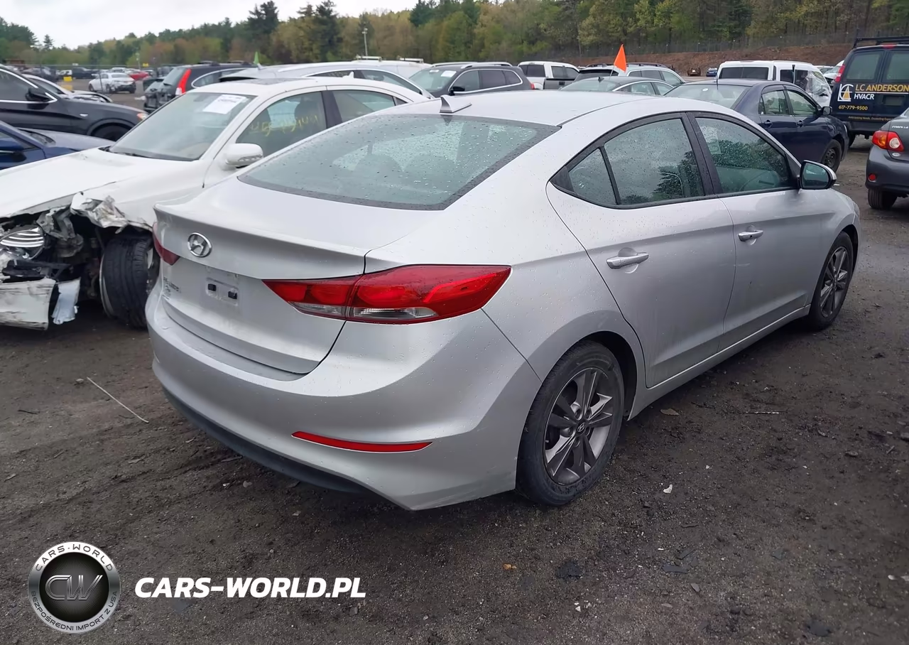 2017 Hyundai Elantra Se VIN:5NPD84LF6HH024142 - 4