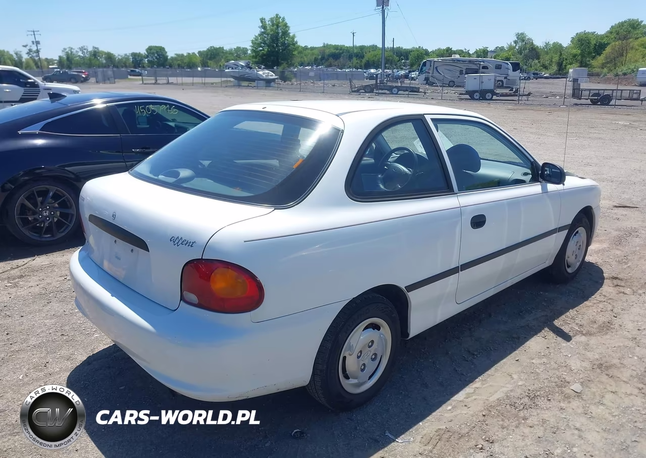 1996 Hyundai Accent L VIN:KMHVD14N7TU153702 - 4