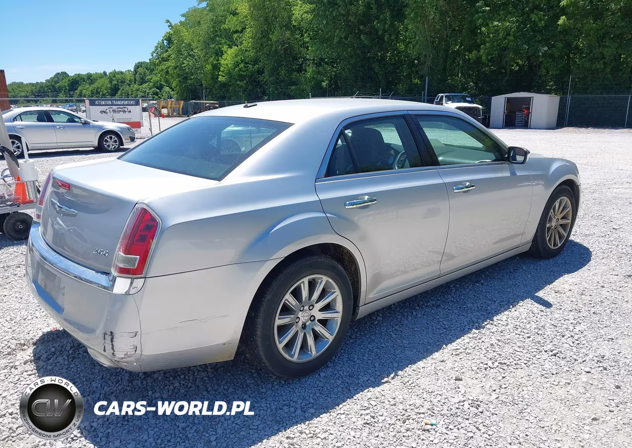 2012 Chrysler 300 Limited VIN:2C3CCACG5CH249501 - 4