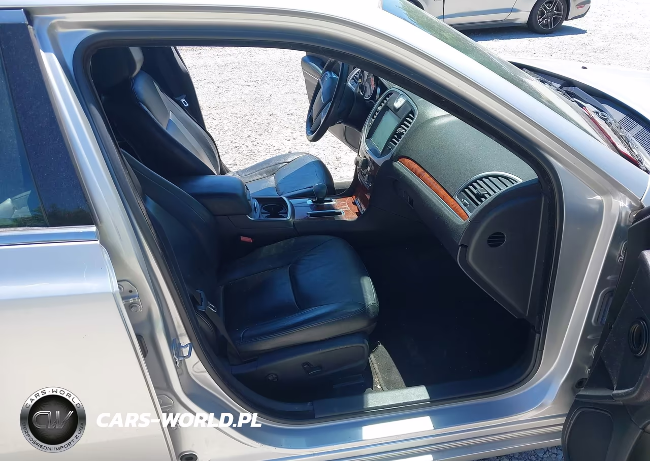 2012 Chrysler 300 Limited VIN:2C3CCACG5CH249501 - 5