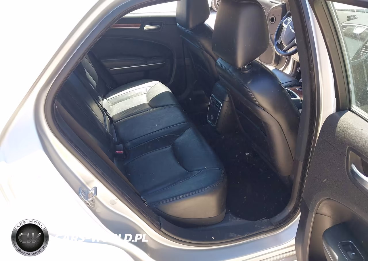 2012 Chrysler 300 Limited VIN:2C3CCACG5CH249501 - 8