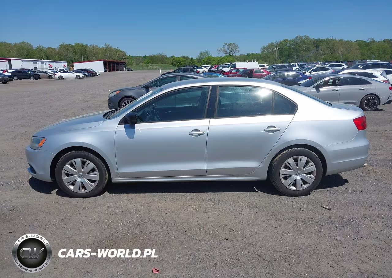 2012 Volkswagen Jetta 2.0L S VIN:3VW2K7AJ1CM399275 - 14