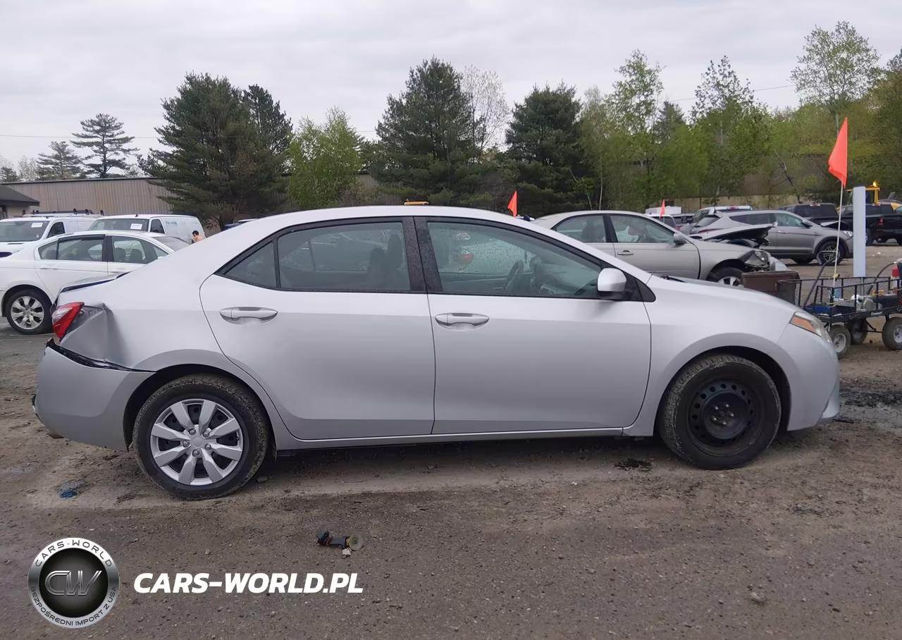 2015 Toyota Corolla Le VIN:2T1BURHE5FC443535 - 13