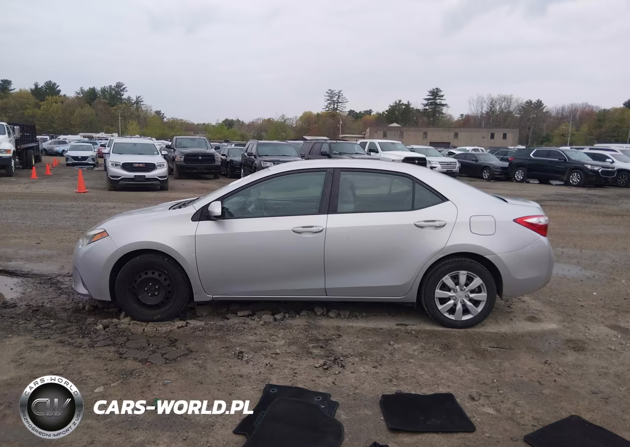 2015 Toyota Corolla Le VIN:2T1BURHE5FC443535 - 14
